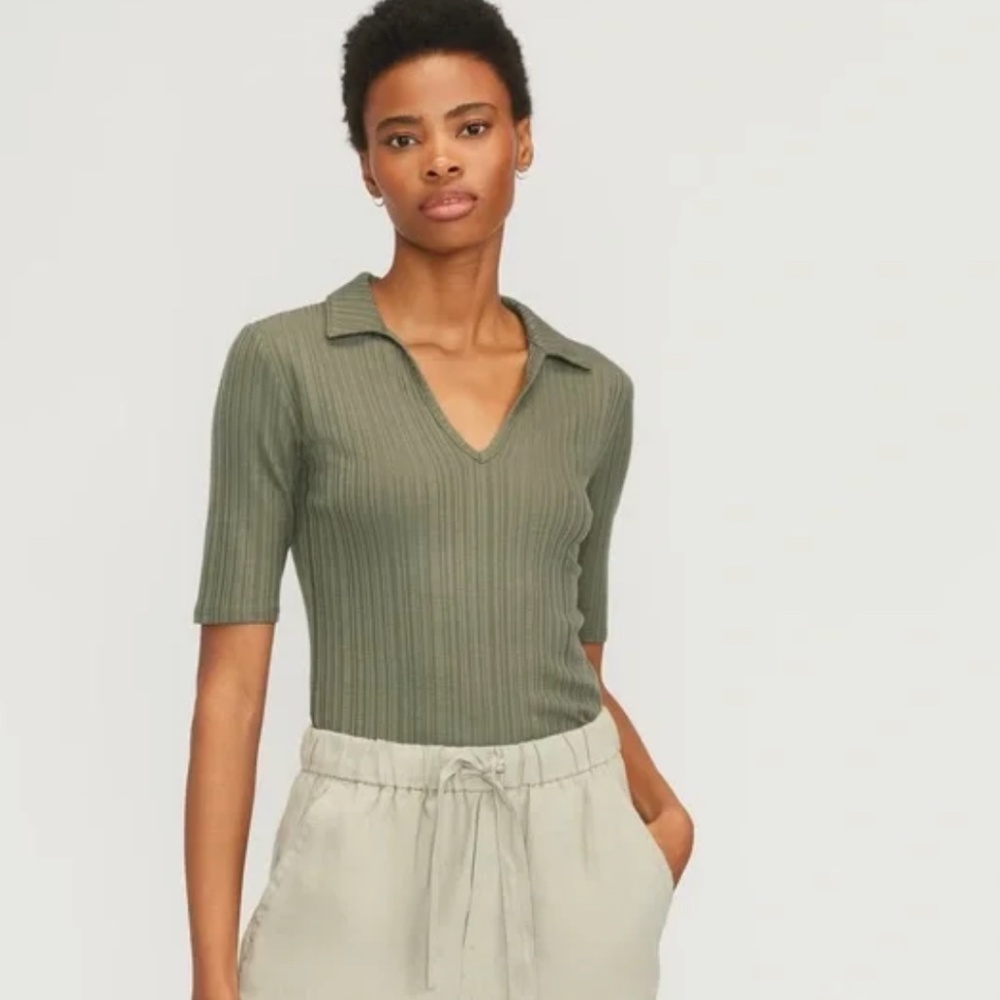 Everlane The Rib Soft Knit Open Collar Polo in Kalamata Size M